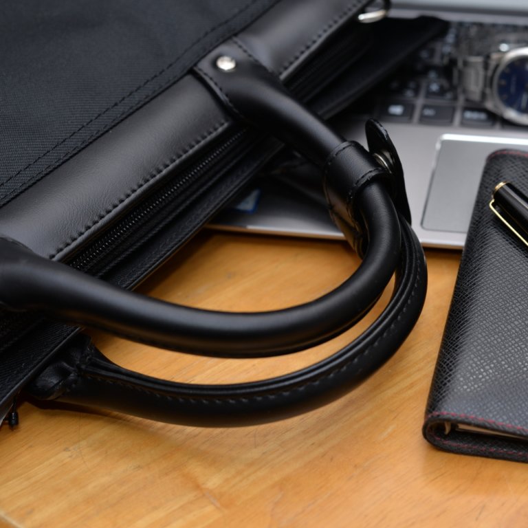 革・レザーバッグ 色 染め直し